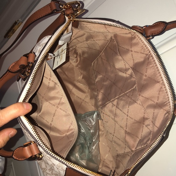 Michael Kors bag NWT - Picture 4 of 7